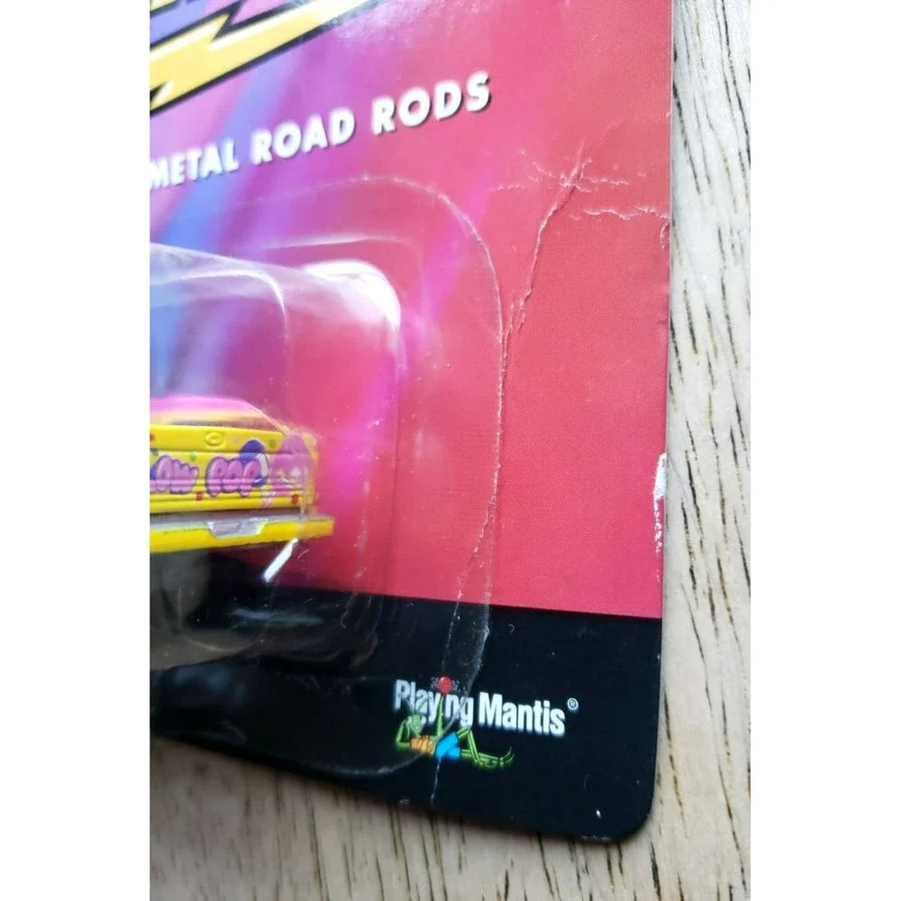 VGT 2000 Johnny Lightning 1996 DODGE RAM BLOW POP Yellow 1/6 Team Lightning 1:64